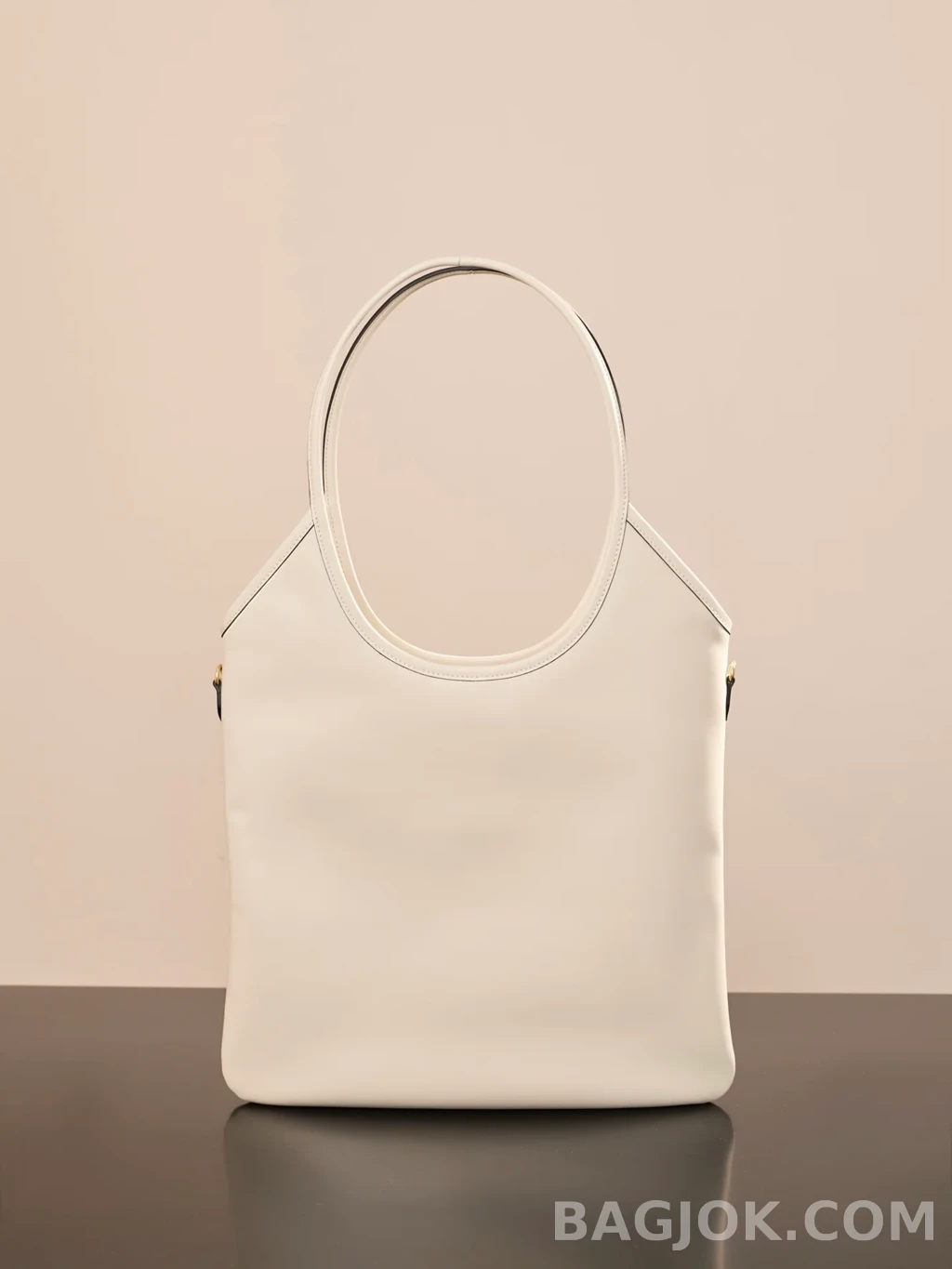 미우미우 MiuMiu 아이비백 레귤러 상세 이미지