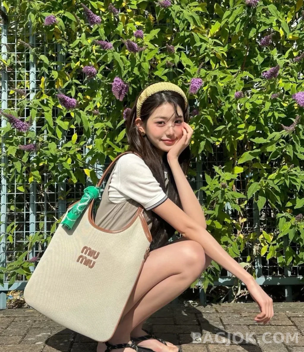 미우미우 MiuMiu 아이비백 캔버스 레귤러 상세 이미지