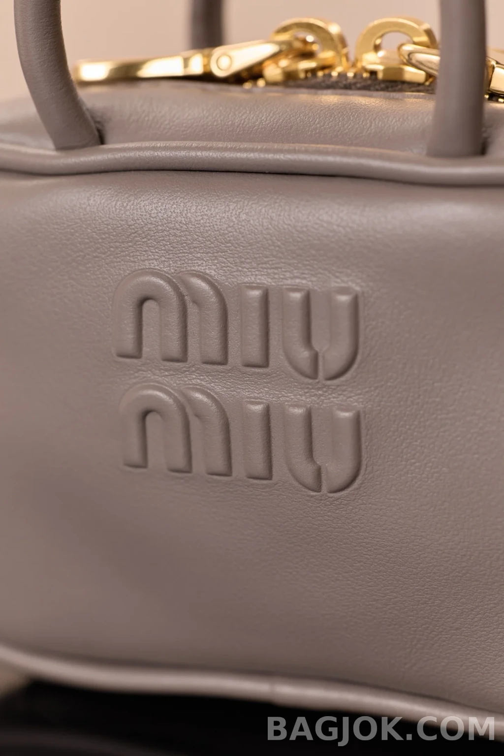 미우미우 MiuMiu 아르카디 마이크로 백 상세 이미지