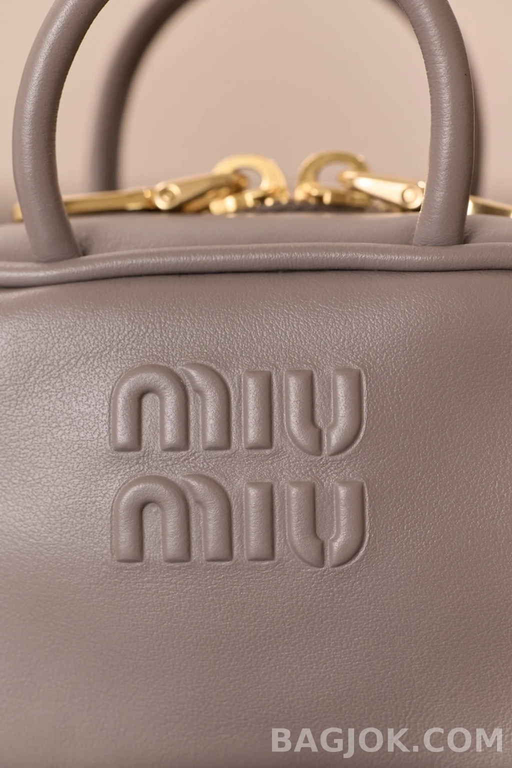 미우미우 MiuMiu 아르카디 마이크로 백 상세 이미지