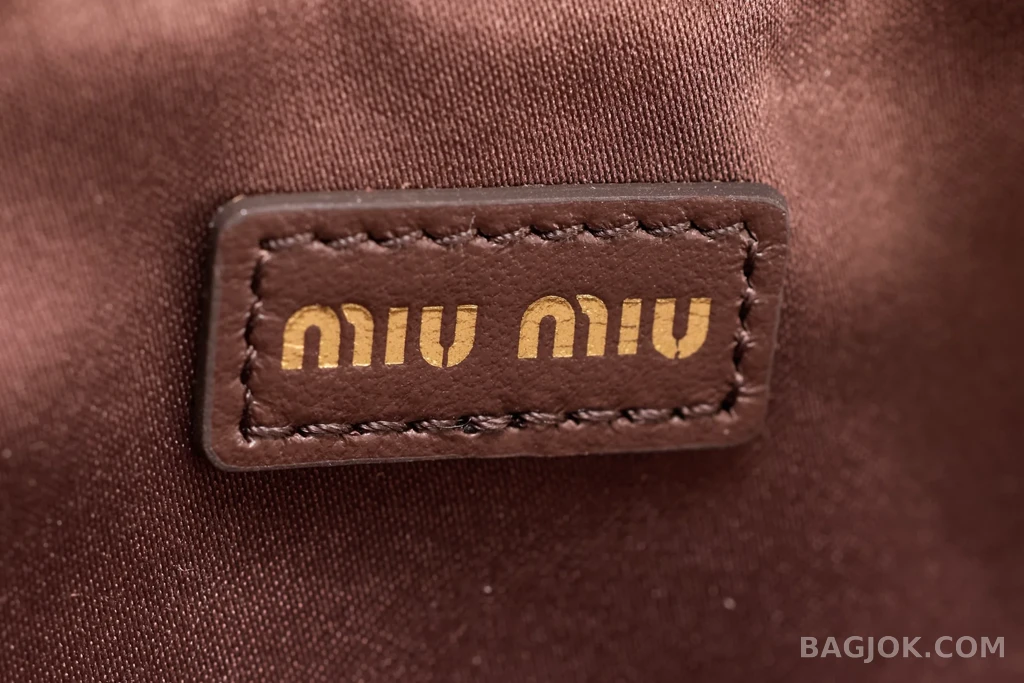 미우미우 MiuMiu 아르카디 마이크로 백 상세 이미지