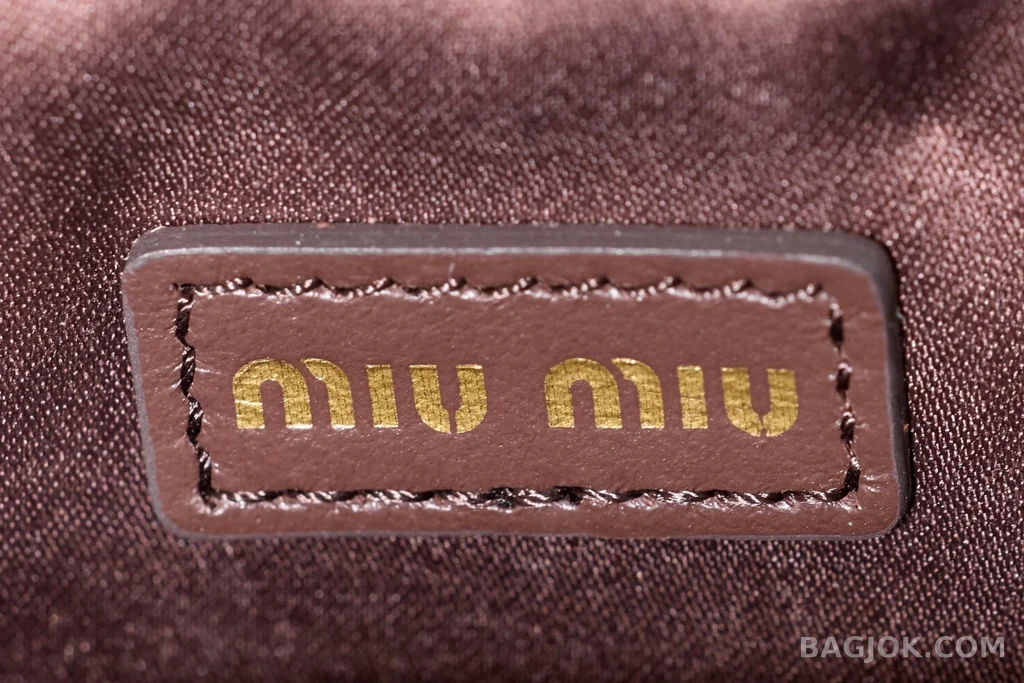 미우미우 MiuMiu 아르카디 마이크로 백 상세 이미지