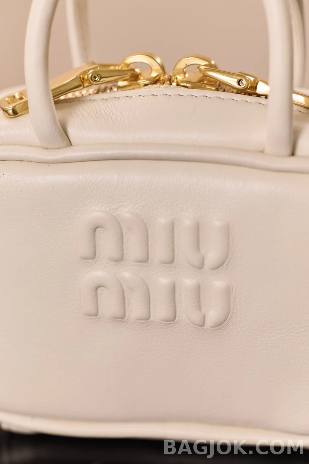 미우미우 MiuMiu 아르카디 마이크로 백 상세 이미지