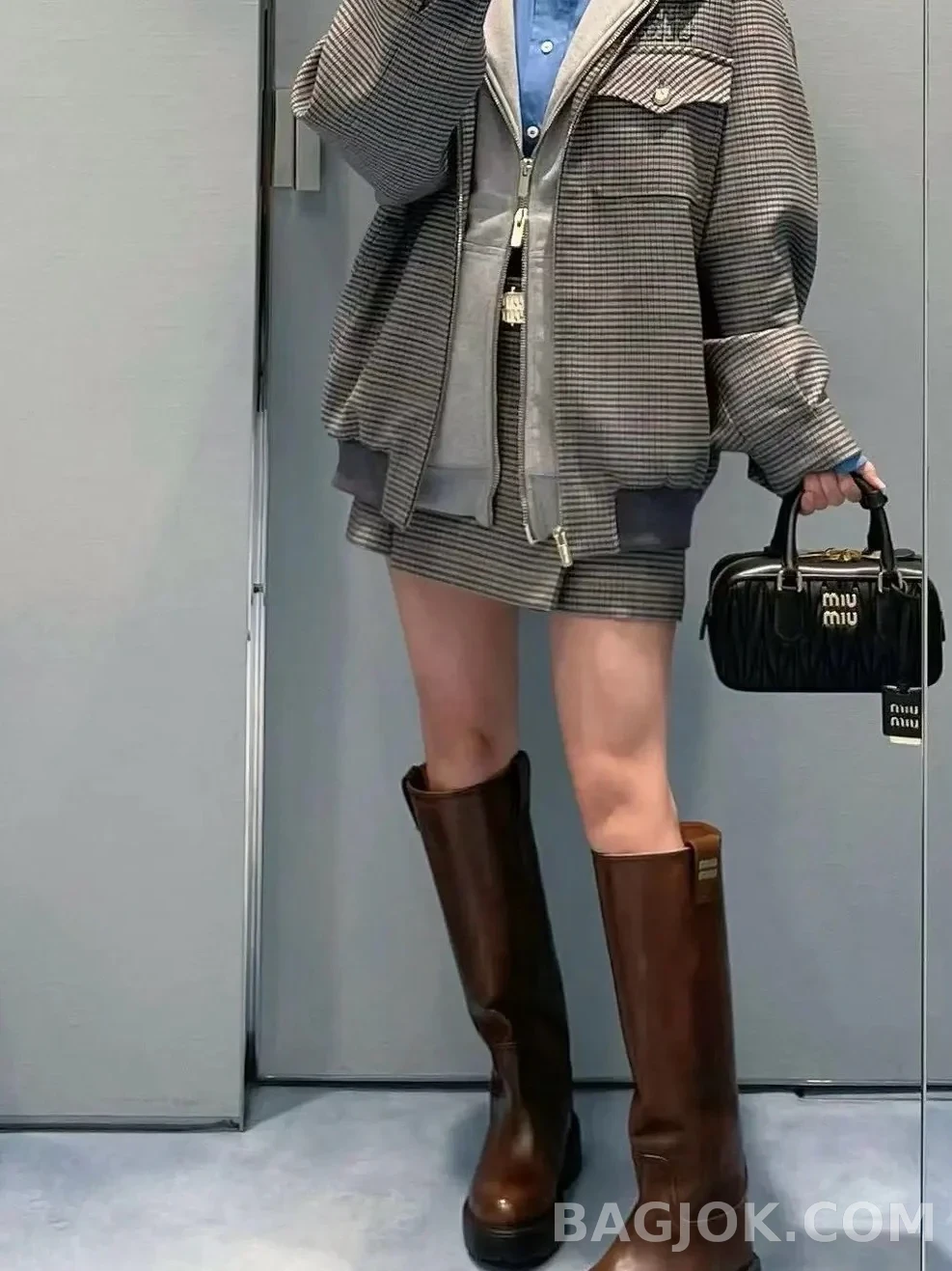 미우미우 MiuMiu 아르카디 마테라쎄 나파 스몰 레더 백 상세 이미지