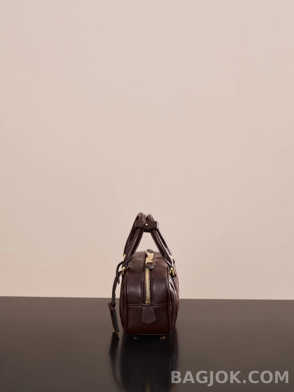 미우미우 MiuMiu 아르카디 마테라쎄 나파 스몰 레더 백 상세 이미지
