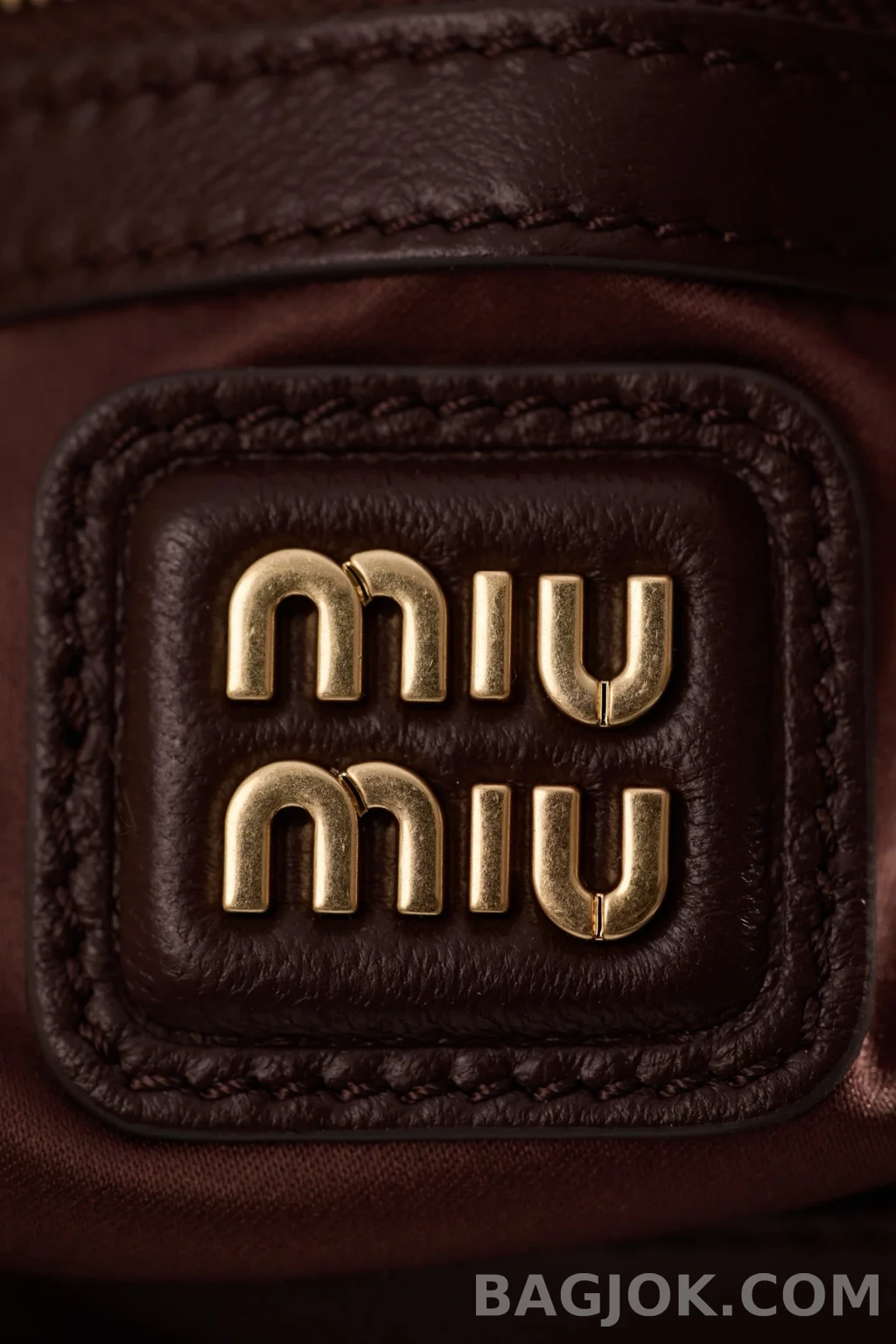 미우미우 MiuMiu 아르카디 마테라쎄 나파 스몰 레더 백 상세 이미지