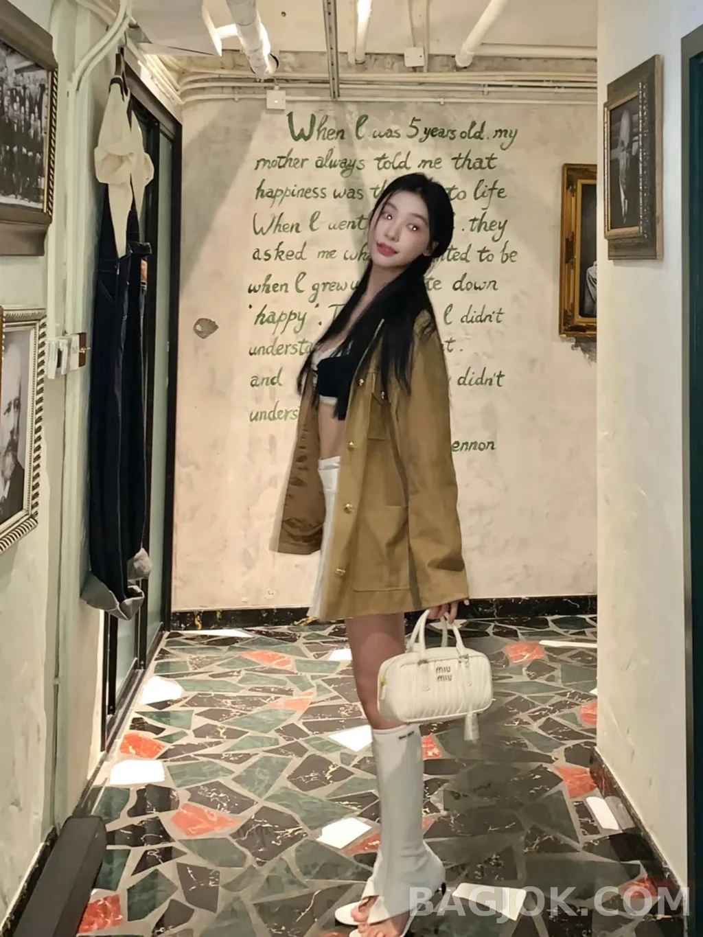 미우미우 MiuMiu 아르카디 마테라쎄 나파 스몰 레더 백 상세 이미지