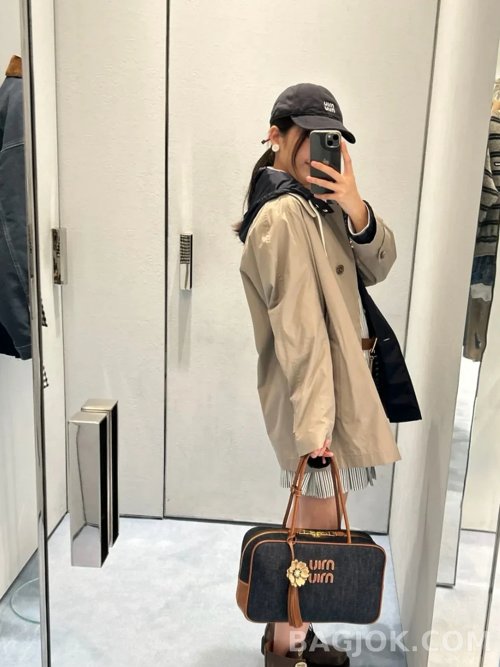 미우미우 MiuMiu 보 데님 백 라지 상세 이미지