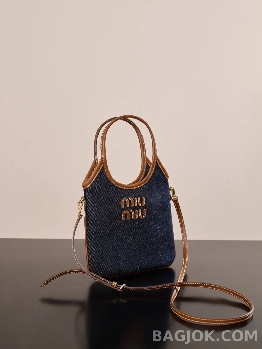 미우미우 MiuMiu 아이비 데님 핸드백 블루 브랜디 상세 이미지