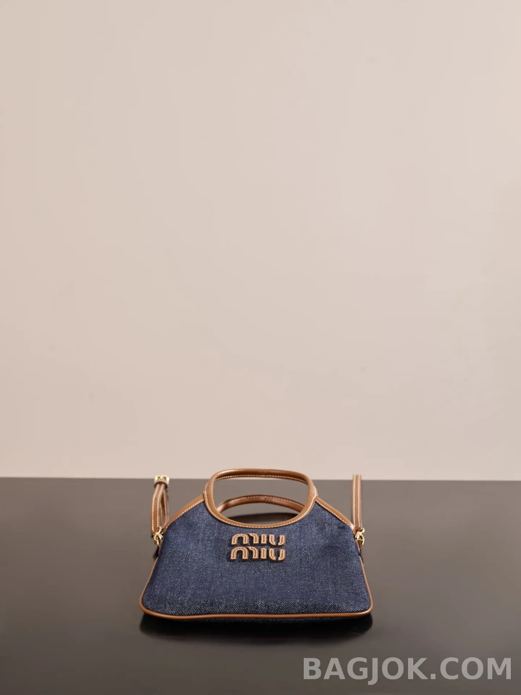 미우미우 MiuMiu 아이비 데님 핸드백 블루 브랜디 상세 이미지