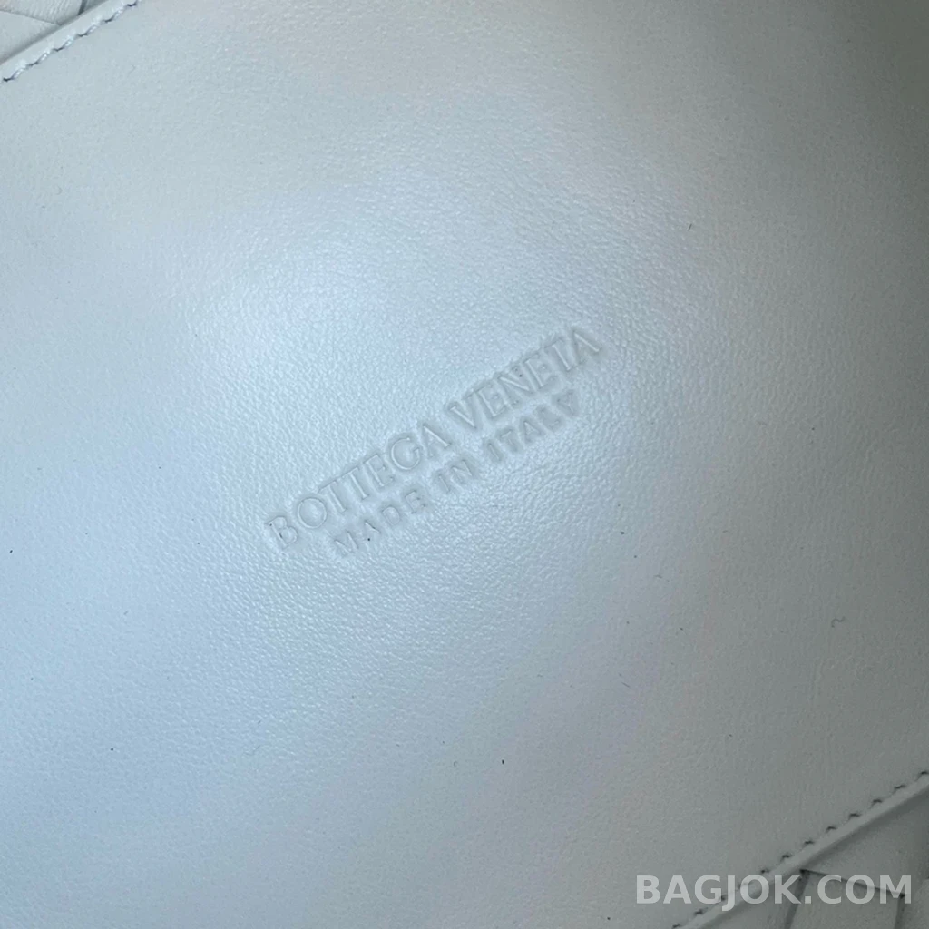 보테가베네타 Bottega Veneta 파라슈트 숄더백 스몰 상세 이미지