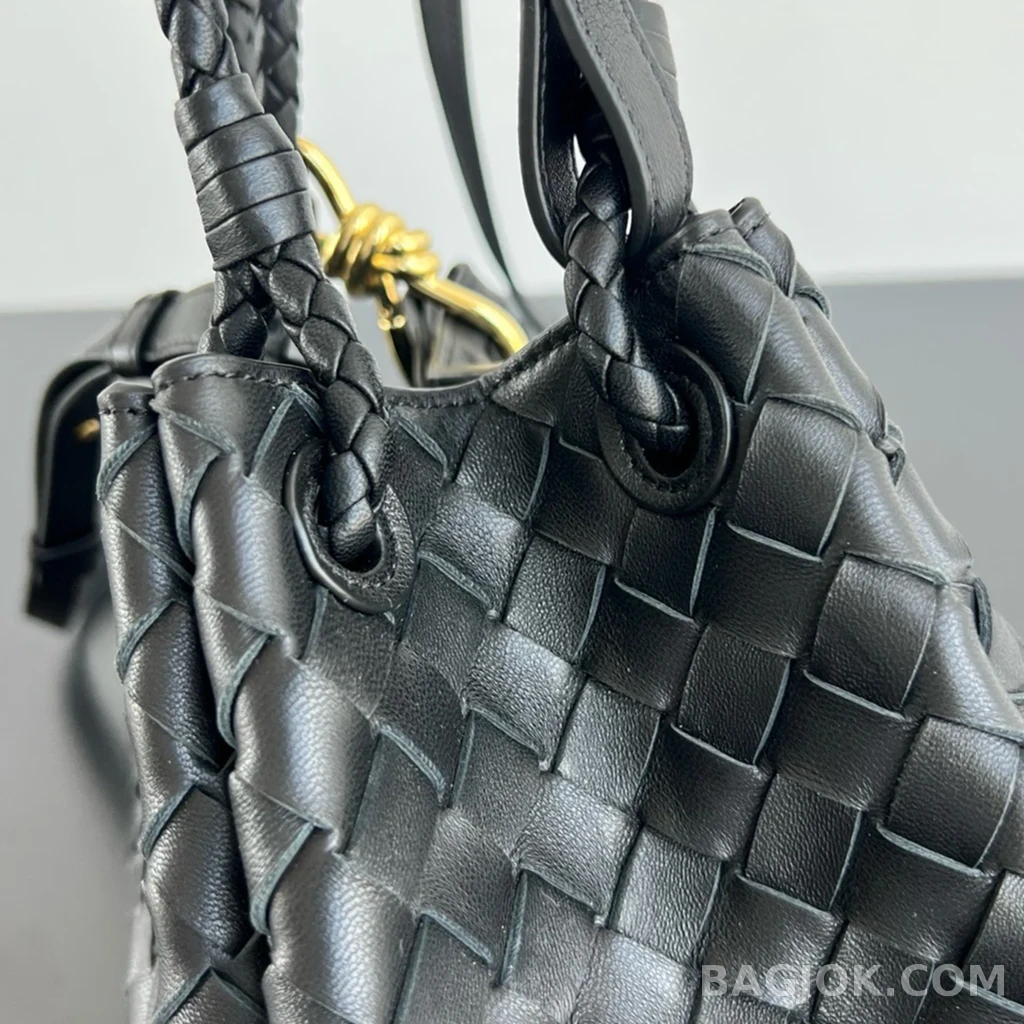 보테가베네타 Bottega Veneta 파라슈트 숄더백 스몰 상세 이미지