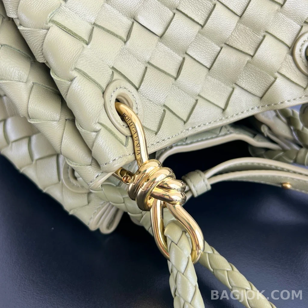 보테가베네타 Bottega Veneta 파라슈트 숄더백 스몰 상세 이미지