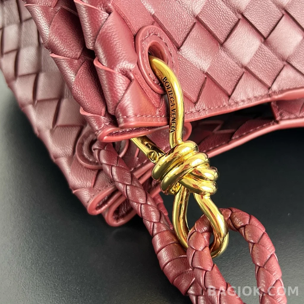 보테가베네타 Bottega Veneta 파라슈트 숄더백 미디움 상세 이미지