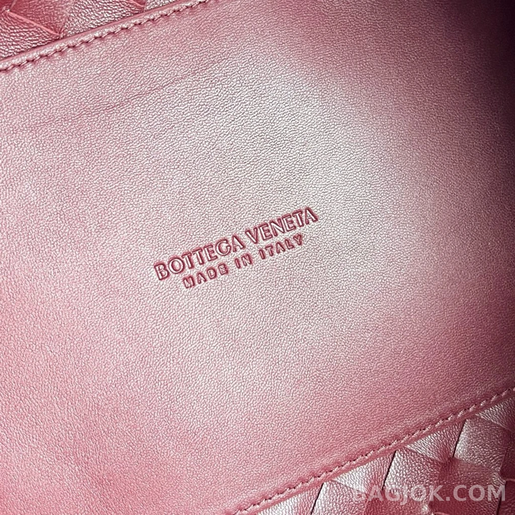 보테가베네타 Bottega Veneta 파라슈트 숄더백 미디움 상세 이미지