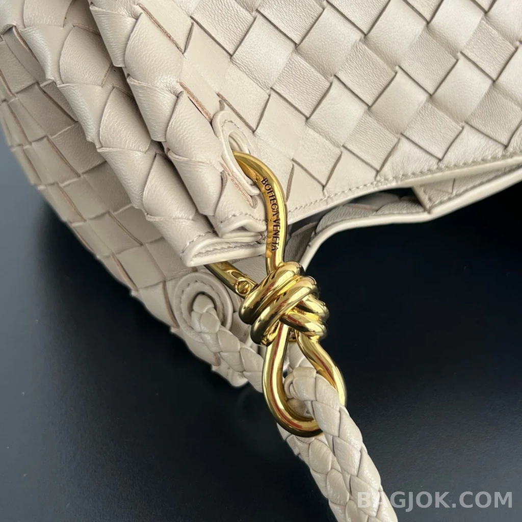 보테가베네타 Bottega Veneta 파라슈트 숄더백 미디움 상세 이미지