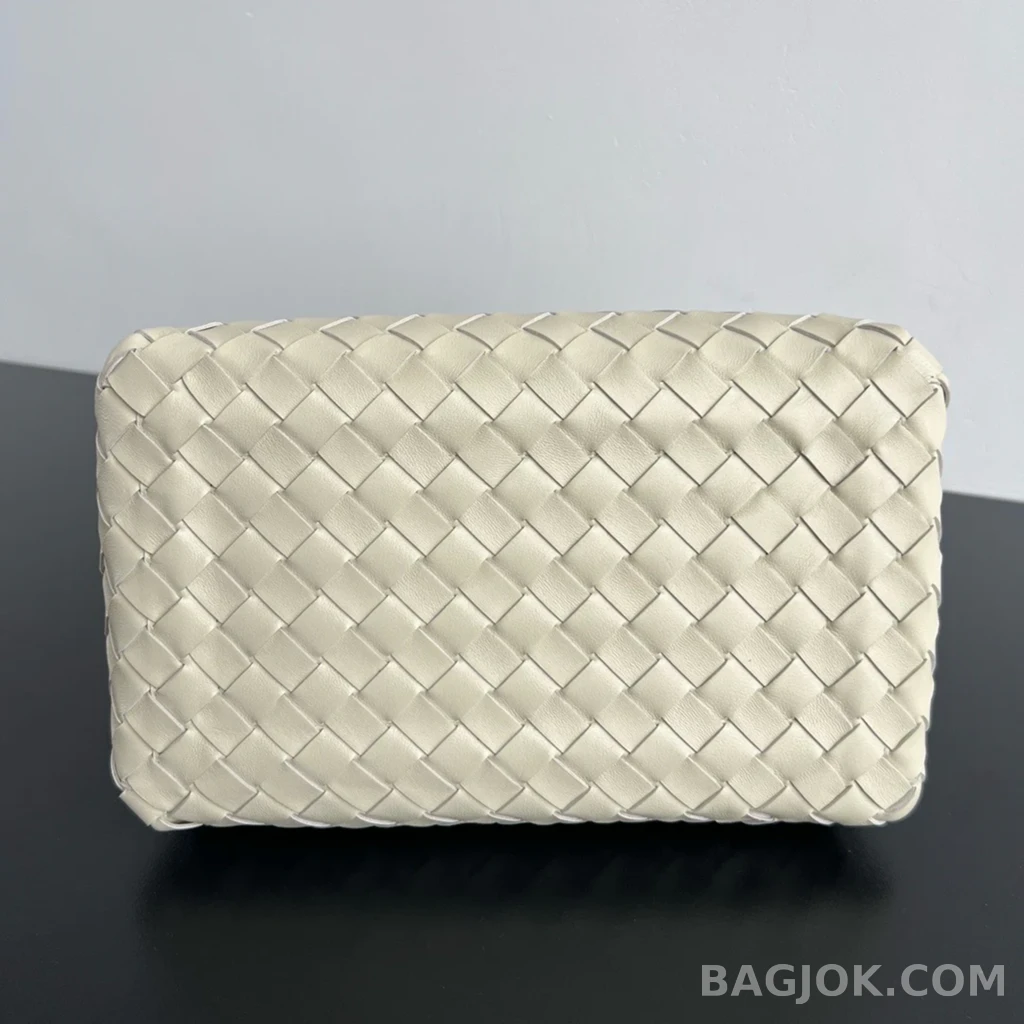 보테가베네타 Bottega Veneta 파라슈트 숄더백 미디움 상세 이미지