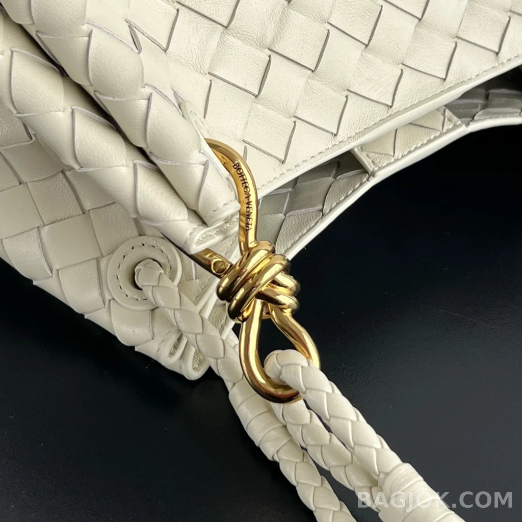 보테가베네타 Bottega Veneta 파라슈트 숄더백 미디움 상세 이미지