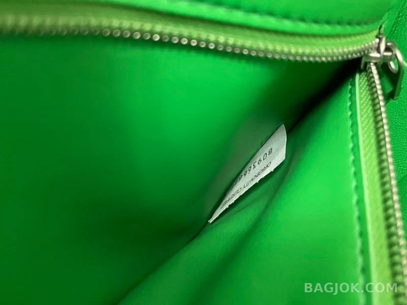 보테가베네타 Bottega Veneta 카세트백 상세 이미지