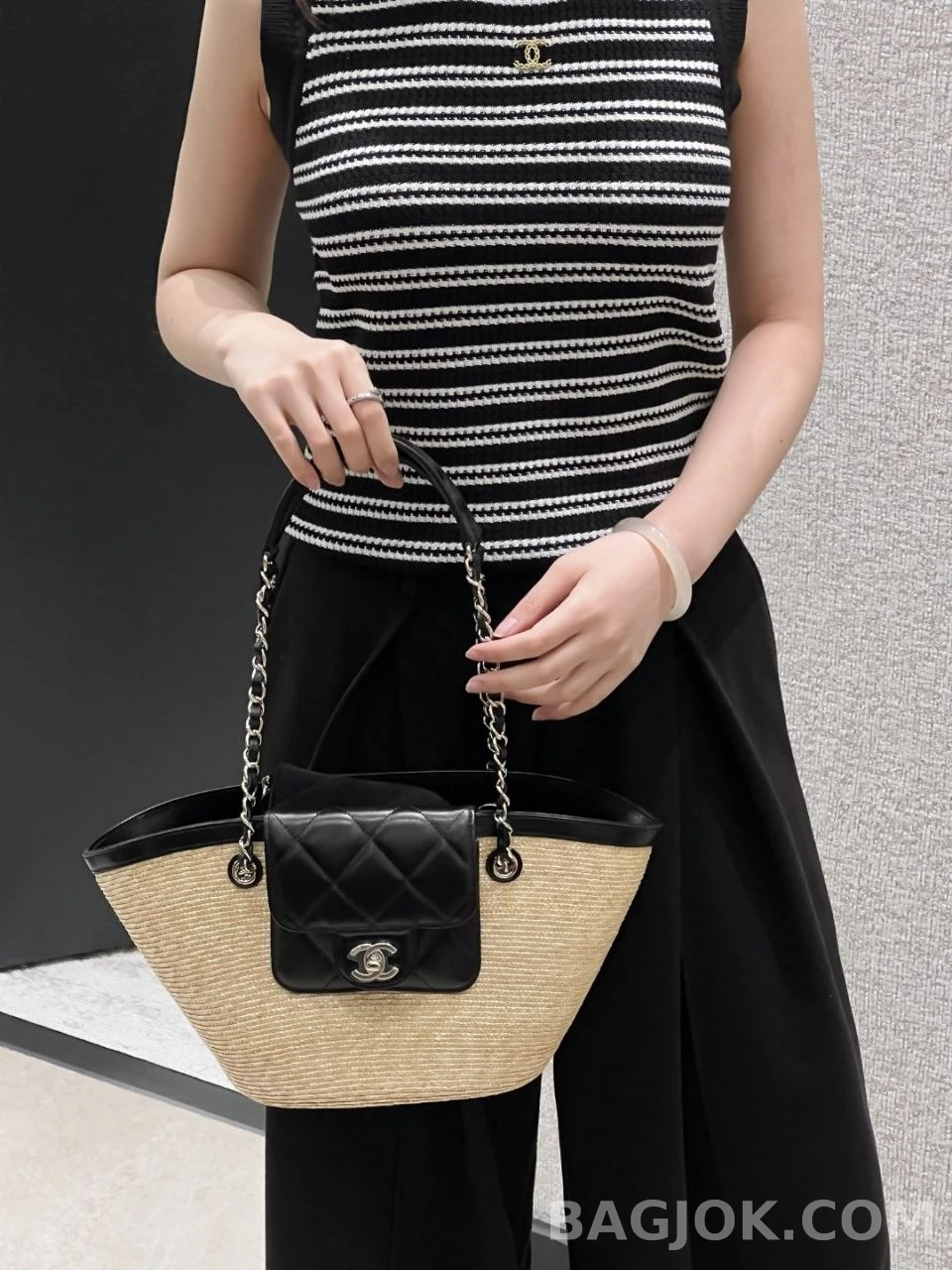 샤넬 Chanel 26c 라피아 스몰 쇼핑 백 상세 이미지