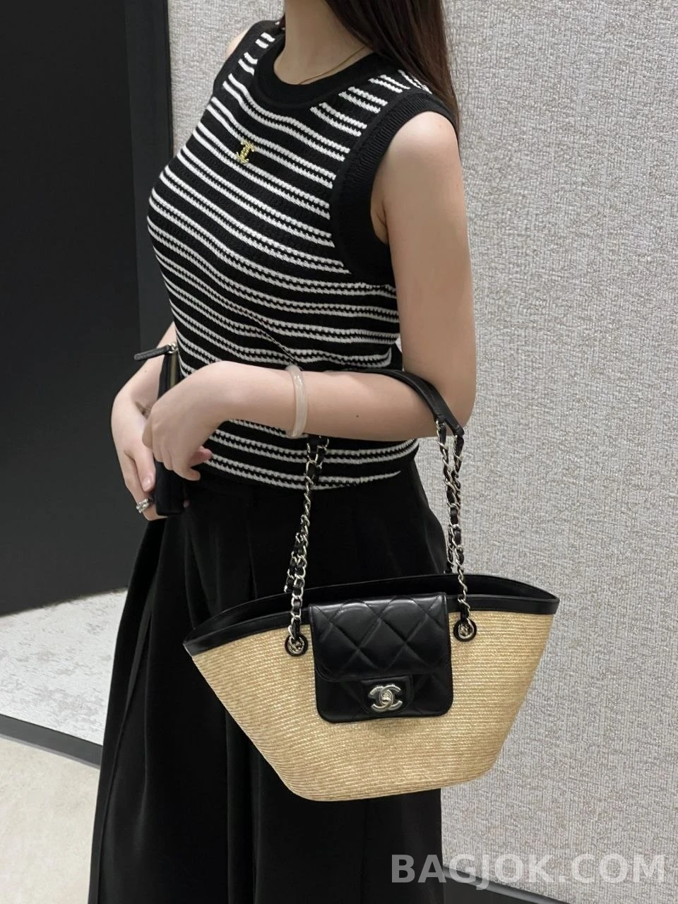 샤넬 Chanel 26c 라피아 스몰 쇼핑 백 상세 이미지