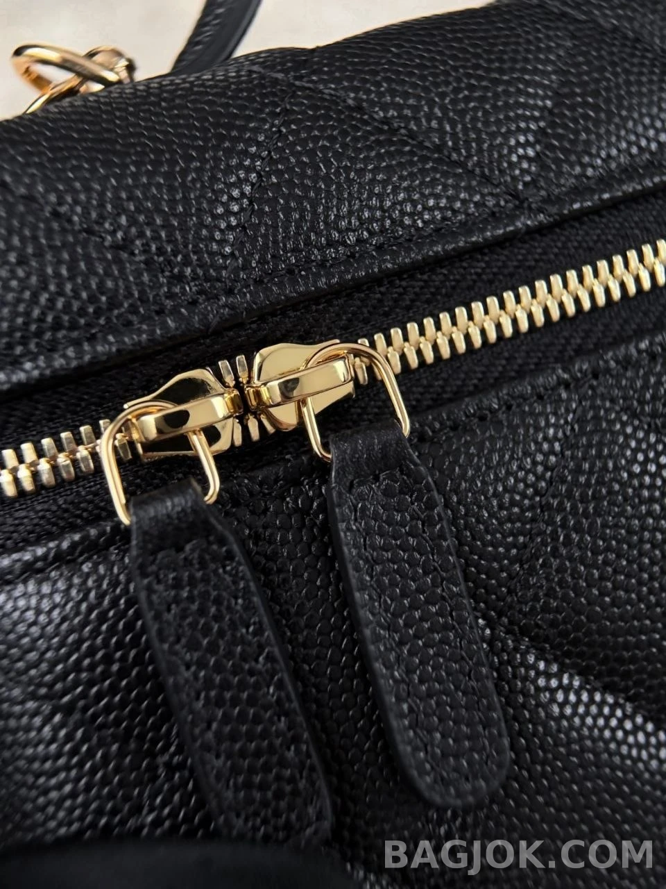 샤넬 Chanel 26c LP 클래식 캐비어 탑핸들 베니티 케이스 상세 이미지