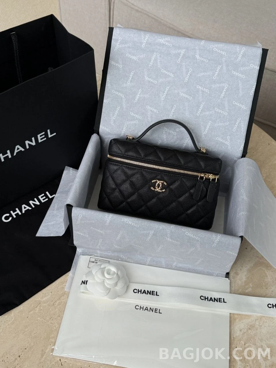 샤넬 Chanel 26c LP 클래식 캐비어 탑핸들 베니티 케이스 상세 이미지