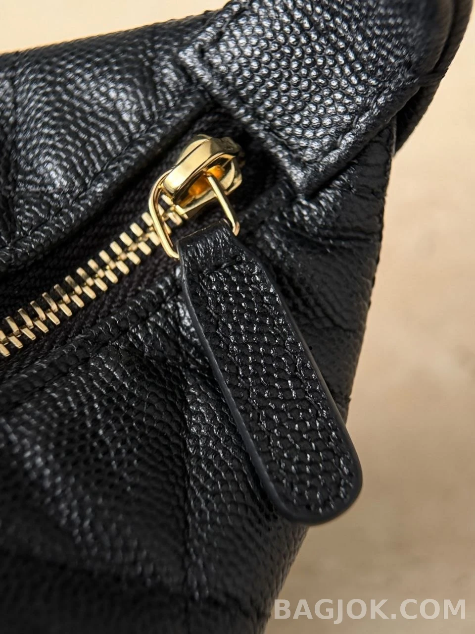 샤넬 Chanel 26P 클래식 체인 미니 호보백 캐비어 상세 이미지