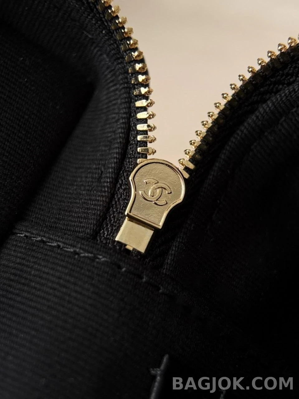 샤넬 Chanel 26P LP 탑핸들 캐비어 베니티 케이스 상세 이미지