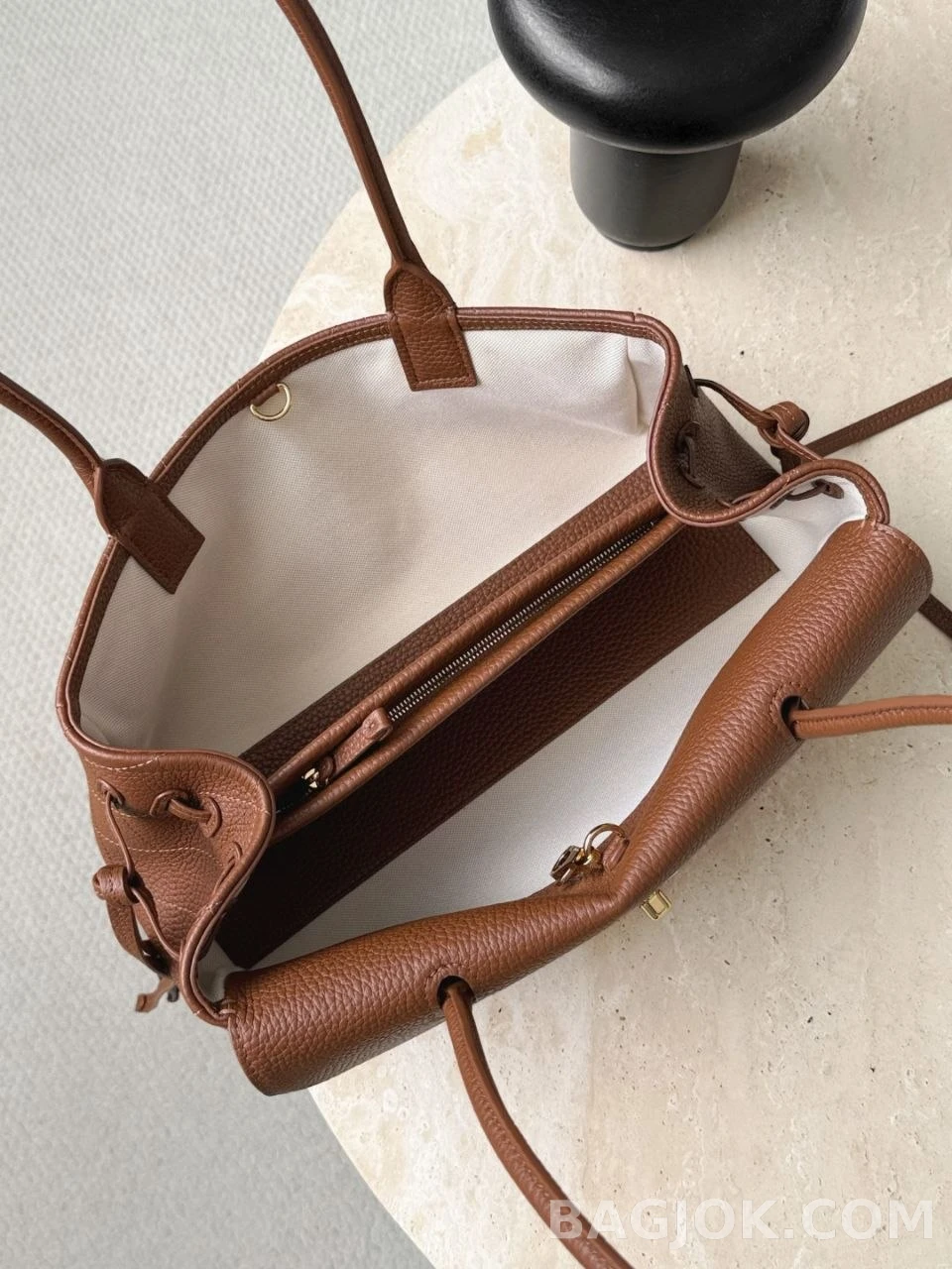 샤넬 Chanel 26s 어반 에센셜 볼링백 스몰 상세 이미지