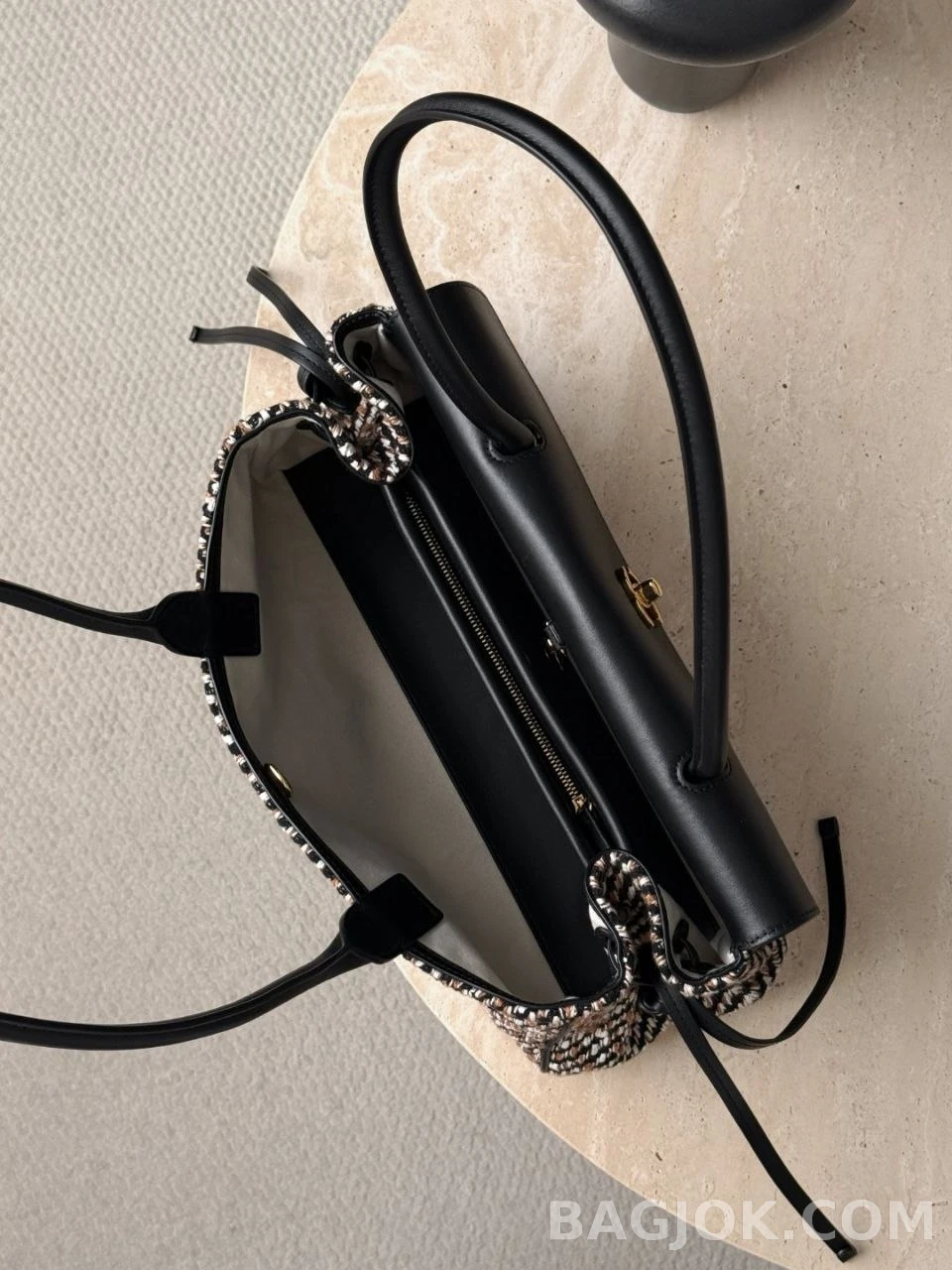 샤넬 Chanel 26s 어반 에센셜 볼링백 스몰 상세 이미지