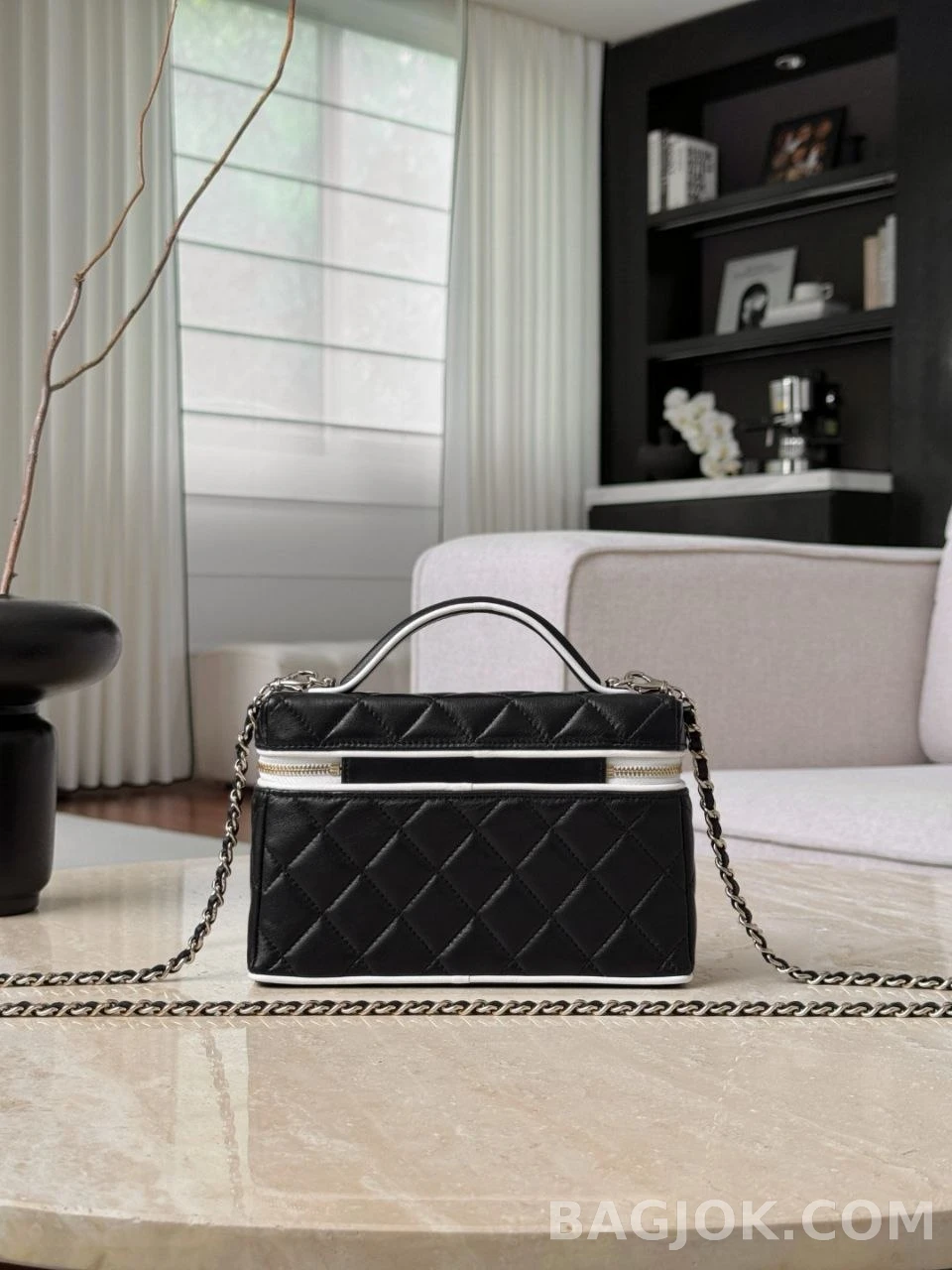 샤넬 Chanel 26s LP 클래식 체인 베니티 케이스 상세 이미지