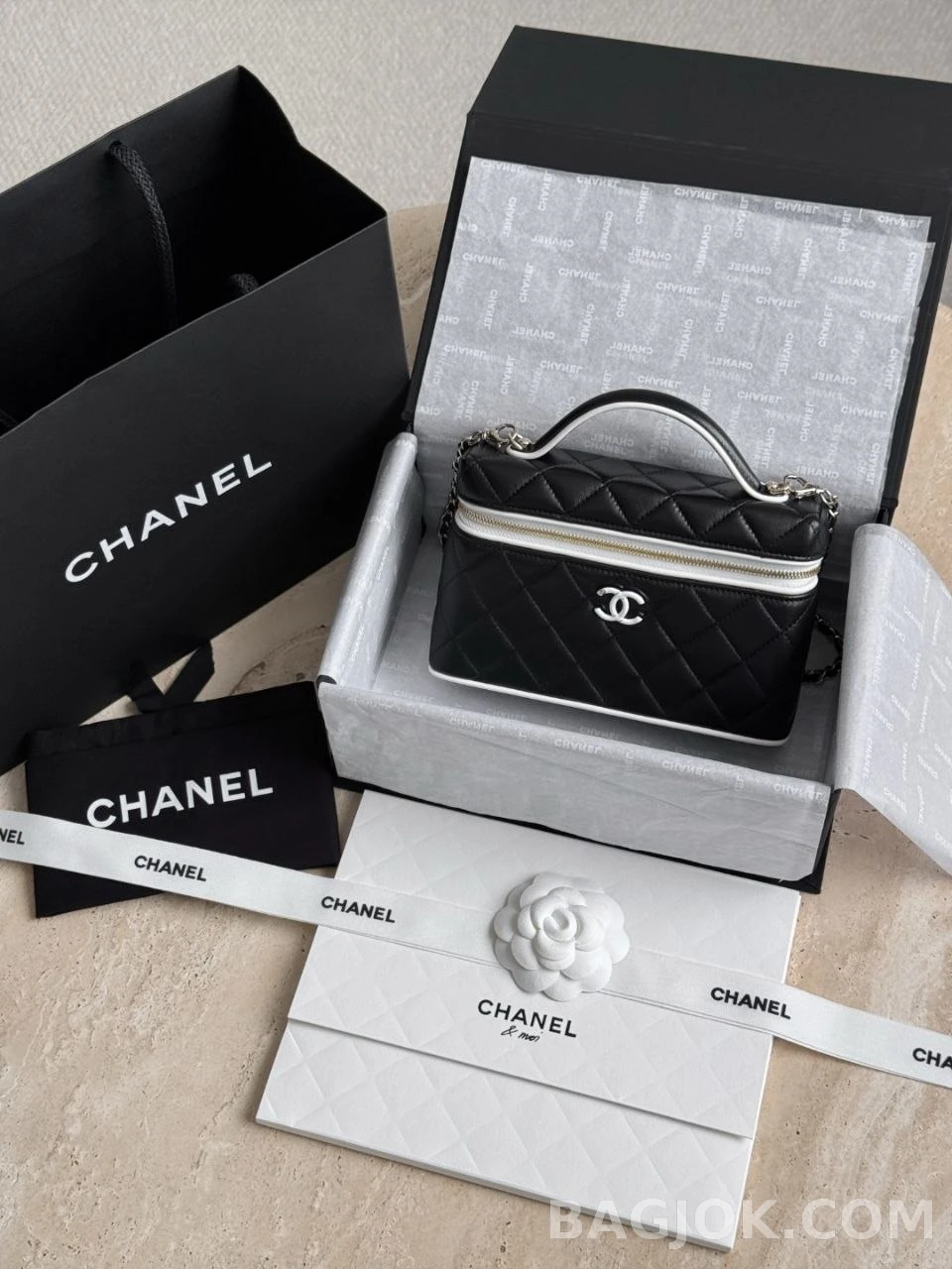 샤넬 Chanel 26s LP 클래식 체인 베니티 케이스 상세 이미지