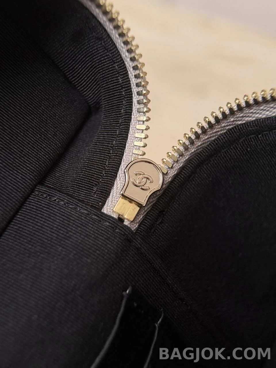 샤넬 Chanel 26s LP 스웨이드 체인 베니티 케이스 상세 이미지