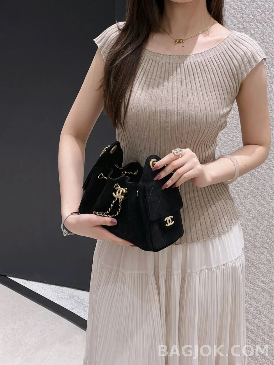 샤넬 Chanel 26C 호보백 미니 스웨이드 상세 이미지