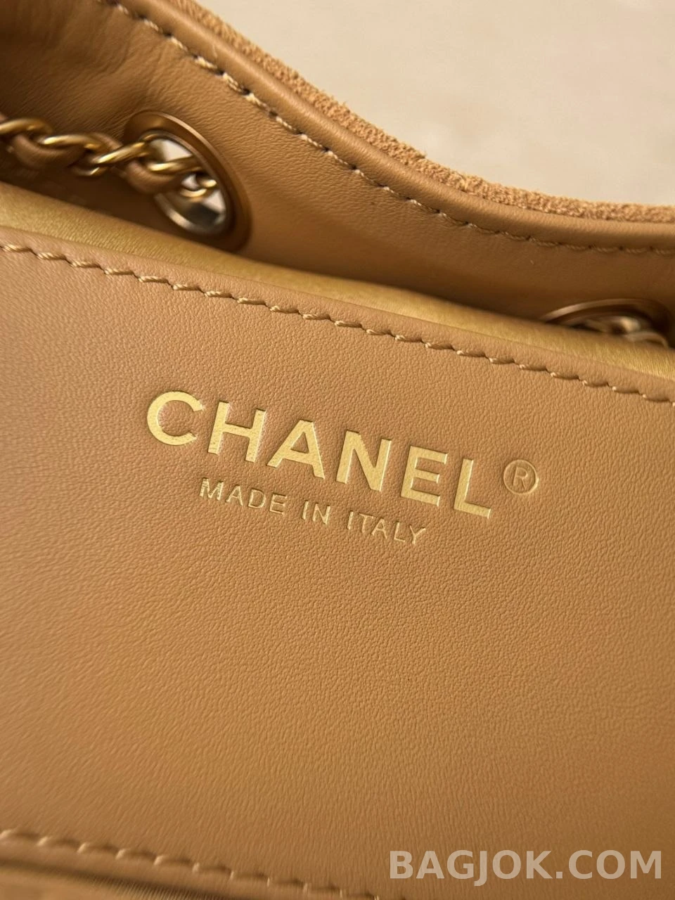 샤넬 Chanel 26C 호보백 미니 스웨이드 상세 이미지