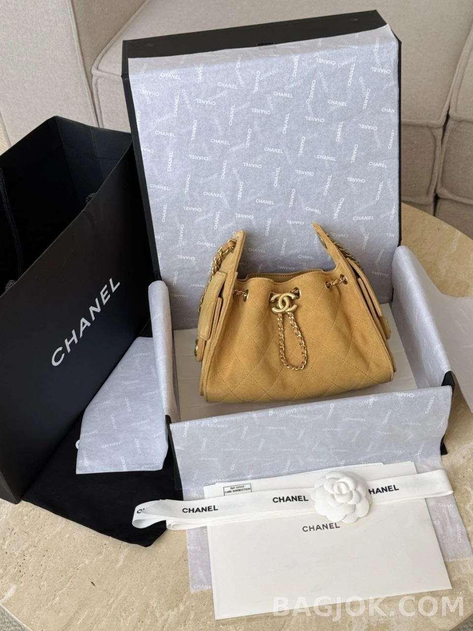 샤넬 Chanel 26C 호보백 미니 스웨이드 상세 이미지
