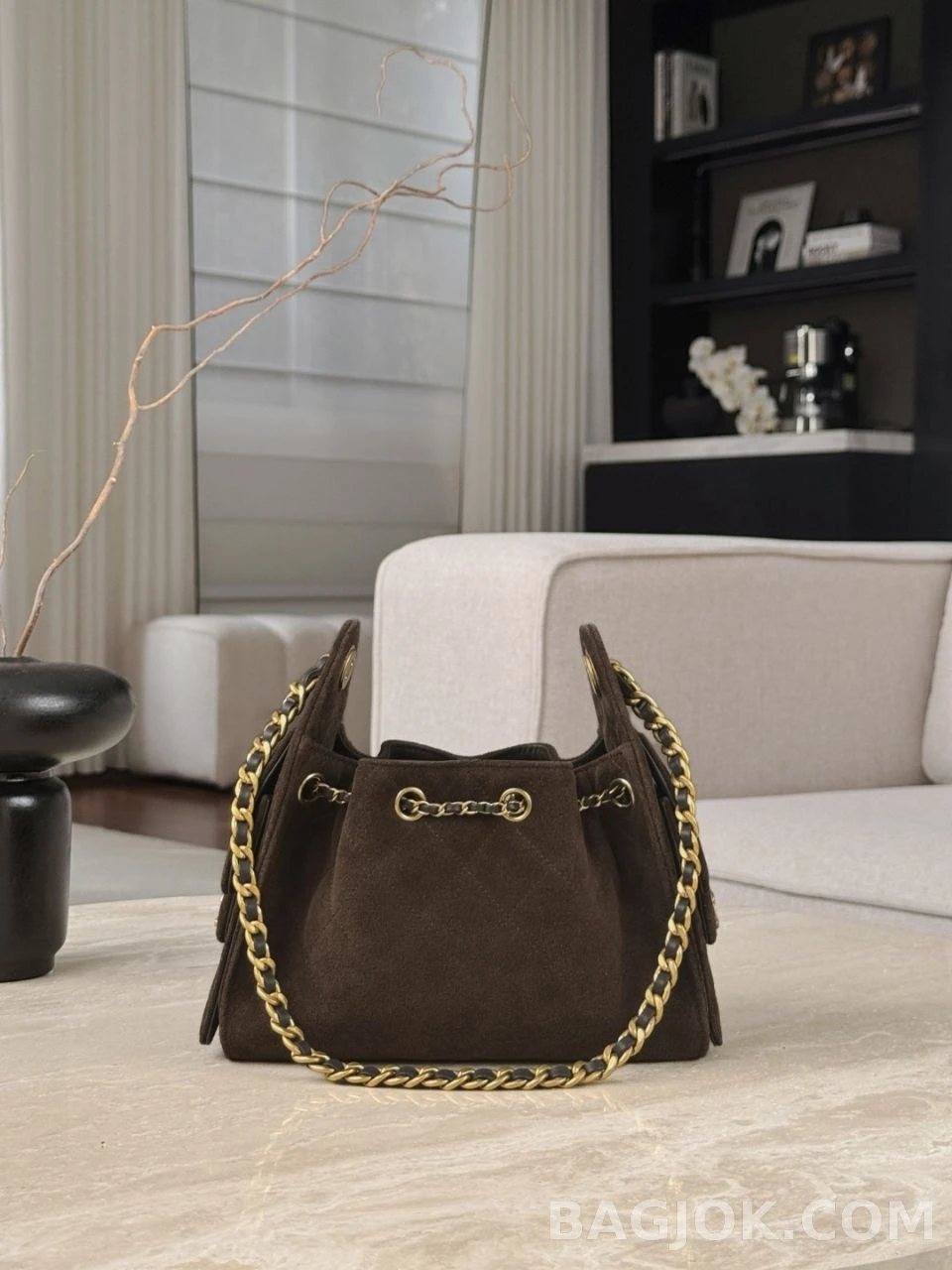 샤넬 Chanel 26C 호보백 미니 스웨이드 상세 이미지