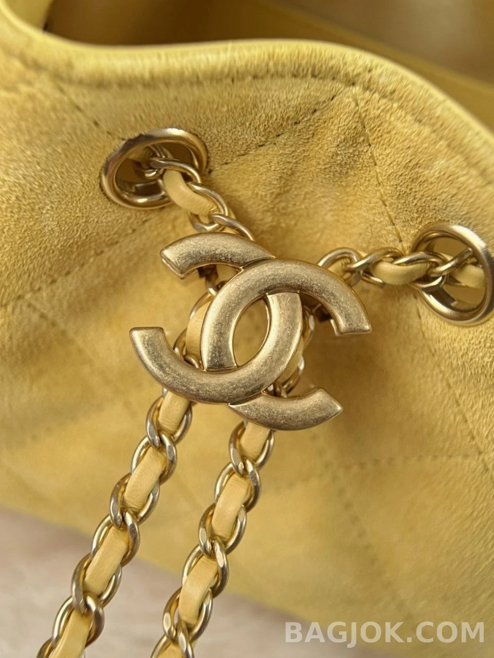 샤넬 Chanel 26C 호보백 미니 스웨이드 상세 이미지