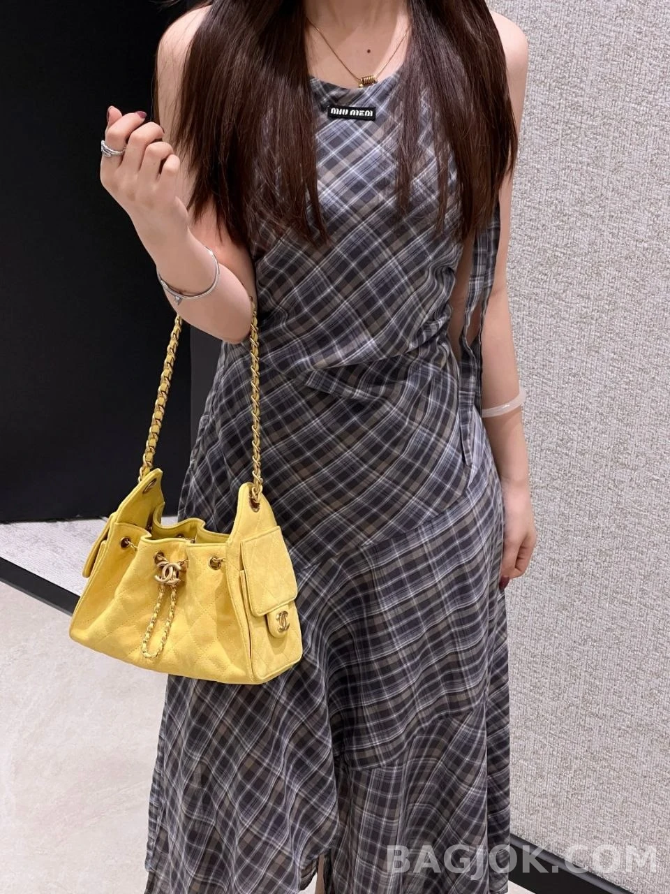 샤넬 Chanel 26C 호보백 미니 스웨이드 상세 이미지