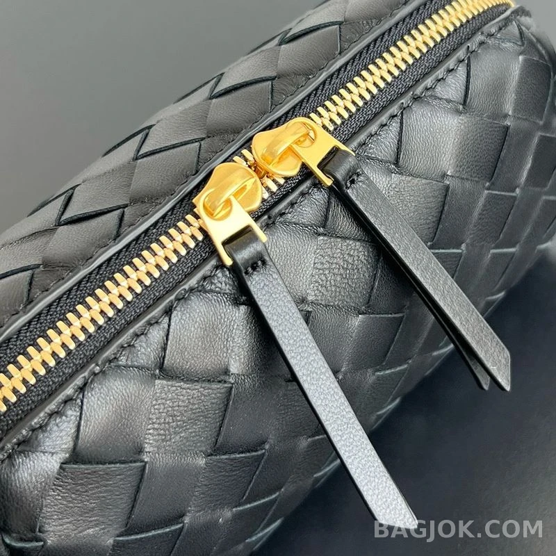 보테가베네타 Bottega Veneta 콘서트 파우치 상세 이미지