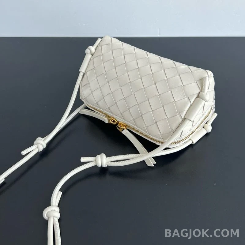 보테가베네타 Bottega Veneta 콘서트 파우치 상세 이미지