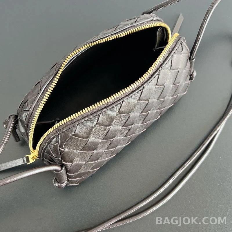 보테가베네타 Bottega Veneta 콘서트 파우치 상세 이미지