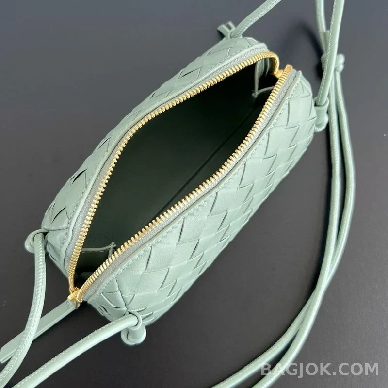 보테가베네타 Bottega Veneta 콘서트 파우치 상세 이미지