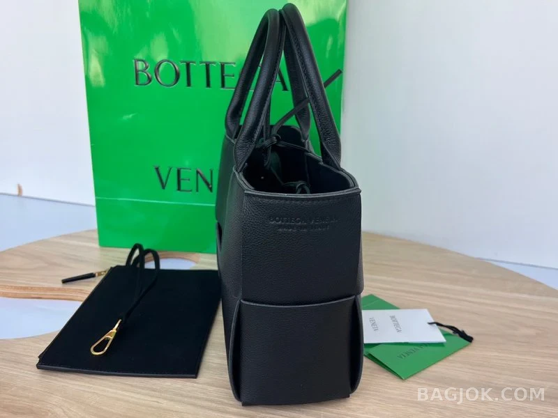 보테가베네타 Bottega Veneta 아르코 토트백 미니 상세 이미지