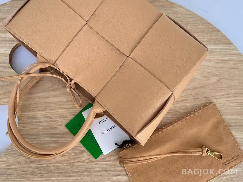 보테가베네타 Bottega Veneta 아르코 토트백 스몰 상세 이미지
