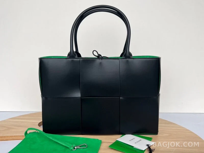 보테가베네타 Bottega Veneta 아르코 토트백 미디움 상세 이미지