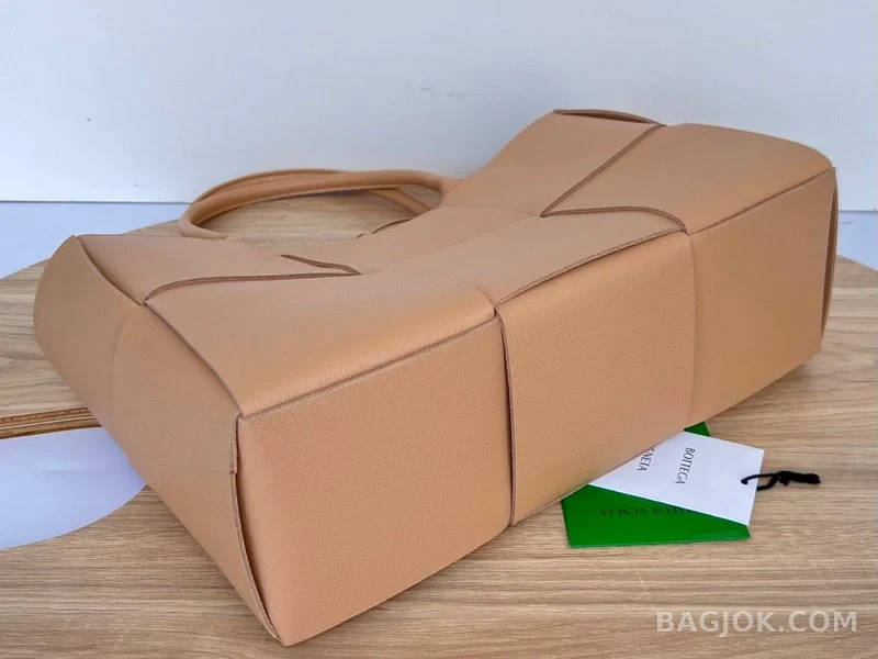 보테가베네타 Bottega Veneta 아르코 토트백 미디움 상세 이미지