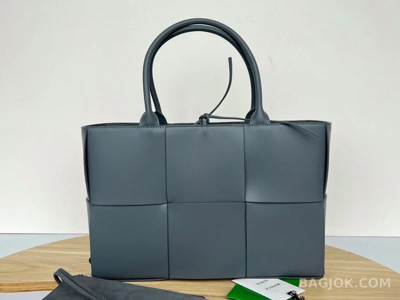 보테가베네타 Bottega Veneta 아르코 토트백 미디움 상세 이미지