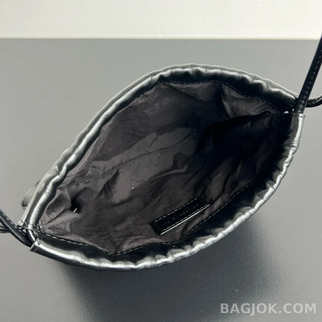 보테가베네타 Bottega Veneta 더스트백 스몰 상세 이미지